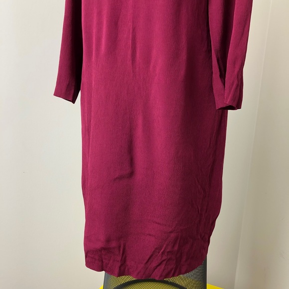 Massimo Dutti Red Burgundy Open Back Bow Crumpled Crepe Shift Dress Size 6 - Picture 4 of 14